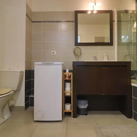 T2 Avec Wifi Incl., 4 Pers, Parking à - Fr-1-472-192 Appartamento Sète